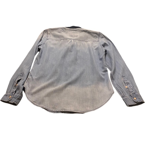 Abercrombie & Fitch light denim, button down shirt, NWT, size Small, $45 - Picture 7 of 7
